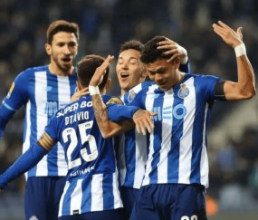 九游娱乐网站 -波尔图训练开放日，加时末段防线松动引欢呼，葡超在即，年轻球员得到机会的简单介绍